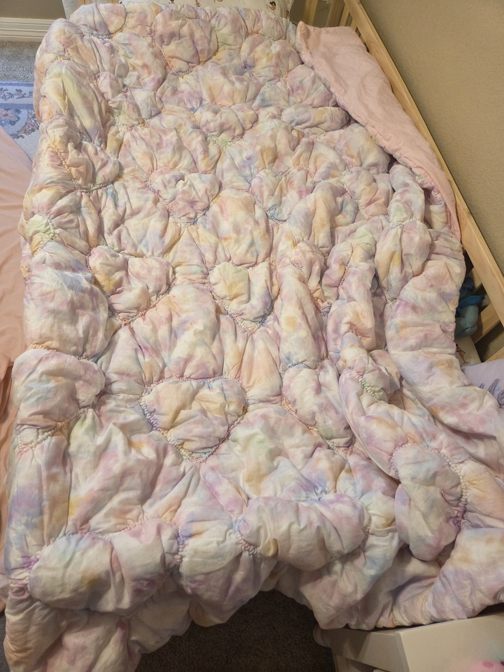 Pottery Barn Kids Textured Tie Dye Heart Comforter & Pillowcase - Pink & Pastel - Picture 2 of 7